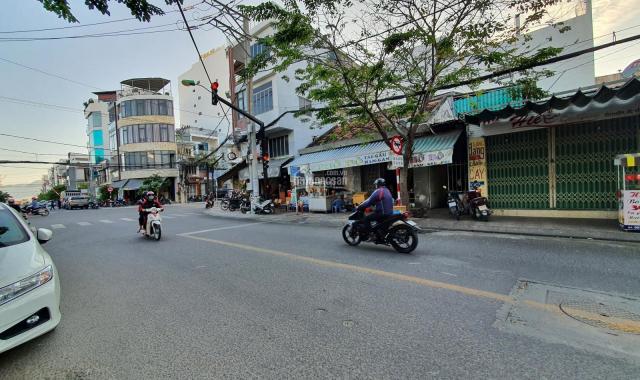 Bán nhà mặt tiền trung tâm thành phố Nha Trang, nhà phố kinh doanh, giá đầu tư