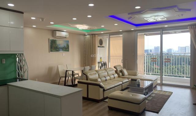 Bán nhanh CH Botanica Phổ Quang 96m2, tầng trung, view nam, phòng khách rộng, giá 5.45 tỷ