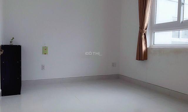 Tara Residence cho thuê CH 2PN 1A Tạ Quang Bửu P6 Q8, 7tr/tháng view hồ bơi thoáng mát, hướng Đông