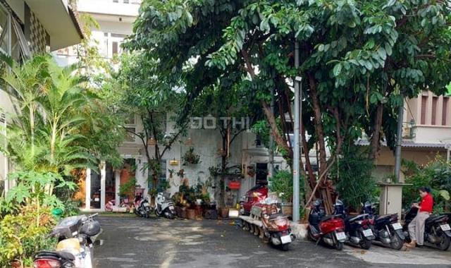 Bán biệt thự phân lô, đường Thoại Ngọc Hầu, Tân Phú, 4x12.5m x 5 lầu. Giá 8 tỷ TL