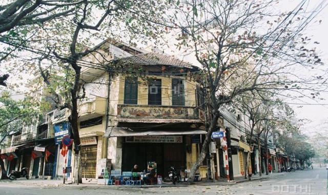 Bán nhà mặt phố cổ - Hàng Bông, Hàng Mành, Hàng Hòm (Q. Hoàn Kiếm), DT 56 m2, 2T, MT 7m. Giá 53 tỷ