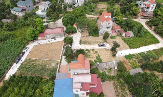 Bán đất Hoà Lạc tuyến 2 TL 420 chỉ 14 tr/m2 có ngay lô góc 2 mặt tiền sát nhà văn hoá thôn Đồi Sen