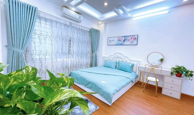 Bán tòa nhà dòng tiền Chùa Láng, doanh thu 45tr, 70m2x5T, giá 6.9 tỷ