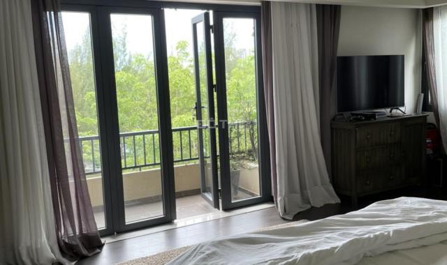 Quá đẹp quí vị ơi! Biệt thự duy nhất view sông Ông Lớn 220.3m2 xd hầm trệt 2 lầu áp mái giá 31 tỷ