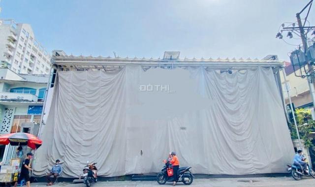 Cho thuê nhà 219 Nguyễn Trãi, Q1. DT: 20x43m, 1 trệt 1 lầu