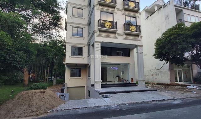 Phú Mỹ Hưng Q7 cho thuê tòa căn hộ dịch vụ 26 phòng xây mới, hầm nội thất new 100%. Call 0909293499