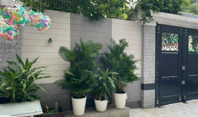 Biệt thự hẻm Huỳnh Thiện Lộc - Tân Phú, 8x21m, 2 lầu, giá 20,9 tỷ TL