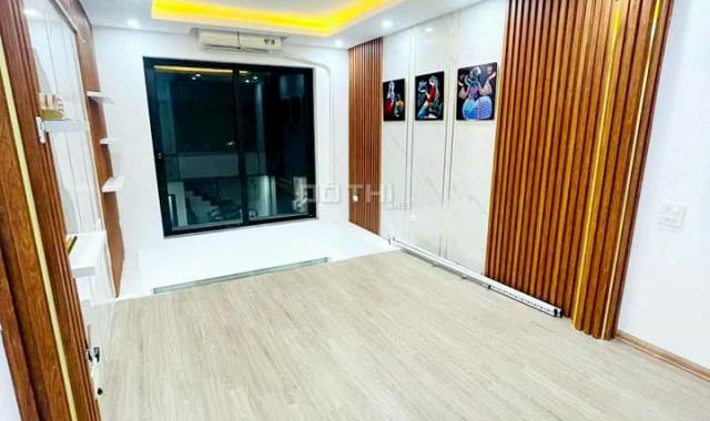 Bán nhà phố Đại La, Hai Bà Trưng 40m2 6 tầng thang máy giá 11,8 tỷ LH Anh Long 056 975 8888