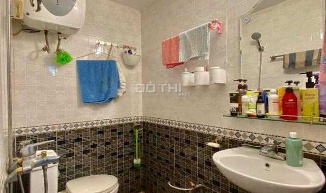 Cần bán nhà 3 tầng đường Kiêu Kỵ, ô tô 7 chỗ đỗ trong sân, DT 114m2, 3,7 tỷ