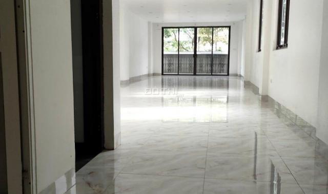 Mặt phố Nguyễn Hữu Thọ 72m2, mặt tiền 4.6m, vỉa hè 7m view hồ Linh Đàm, 26 tỷ nhỉnh