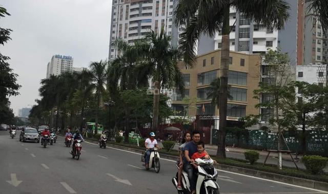 Bán nhà mặt phố Tân Mai đường đôi quận Hoàng Mai 52m 15.6 tỷ