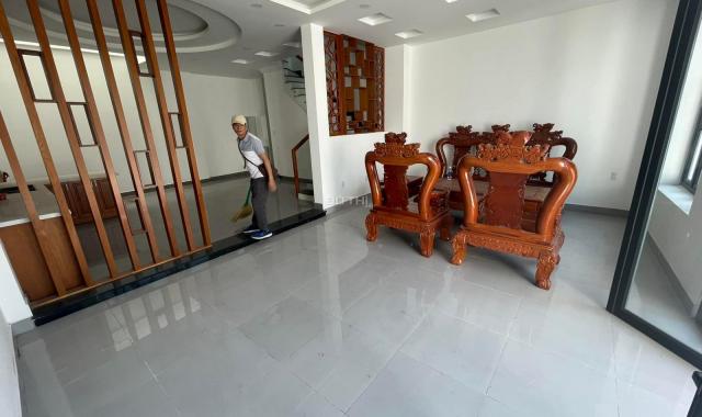 Bán nhà riêng tại đường Phạm Hữu Lầu, Phường Phú Mỹ, Quận 7, Hồ Chí minh diện tích 123m2 giá 8.2 tỷ