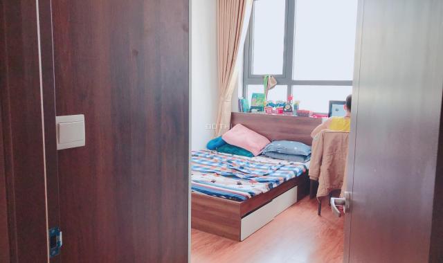 Bán căn hộ rẻ, đẹp nhất TP Giao Lưu 74m2 gồm 2 ngủ 2 wc 2.050 tỷ LH 0984795111