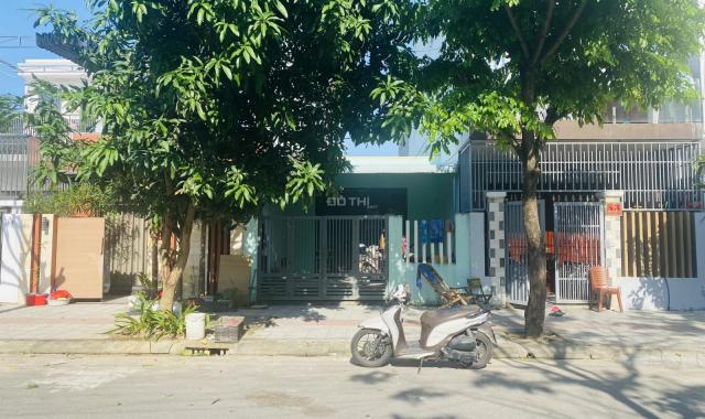Chính chủ gửi bán lô đất Bùi Công Trừng - gần cầu Nguyễn Tri Phương thuộc kđtst Hòa Xuân