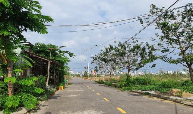 Bán lô đất đường Cồn Dầu 18, đối diện trường học, Hòa Xuân