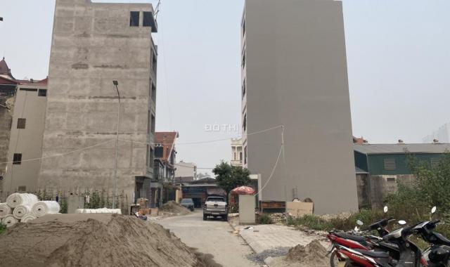Bán đất Lê Trọng Tấn Hà Đông 38 m2 lô góc 3 mặt thoáng, ngõ ô tô tránh giá chỉ nhỉnh 2 tỷ