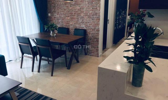 Đang trống căn hộ 1208 chung cư Vinhomes D'Capitale loại 3 ngủ sáng đầy đủ đồ view hồ - Ảnh thật