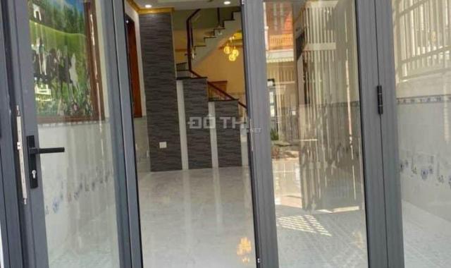 Nhà ngay góc 1T 1L DTSD 80m2 Hóc Môn, sẵn nội thất, SHR chính chủ, Phan Văn Hớn