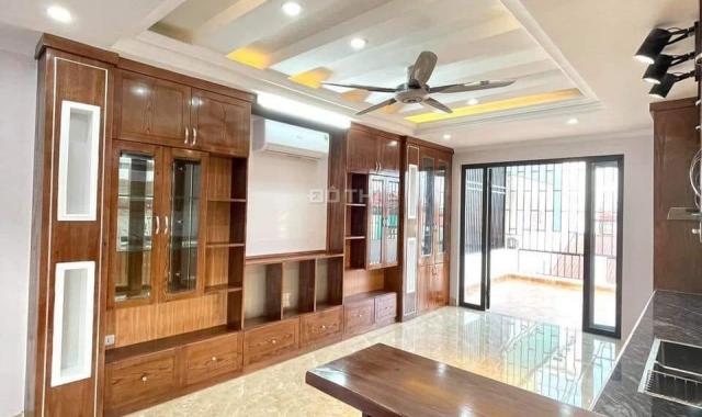 Bán nhà riêng Nam Từ Liêm Cầu Cốc sát Vinhomes 40m2 x 4 tầng 4PN cách ô tô 5m giá chỉ nhỉnh 2 tỷ