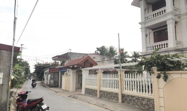 Mặt đường Lương Quán, Nam Sơn, kinh doanh buôn bán tốt