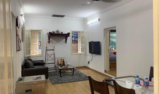 Cần bán nhà mặt ngõ Bạch Đằng, HK giá 3,9 tỷ, 37m2, lô góc, nở hậu