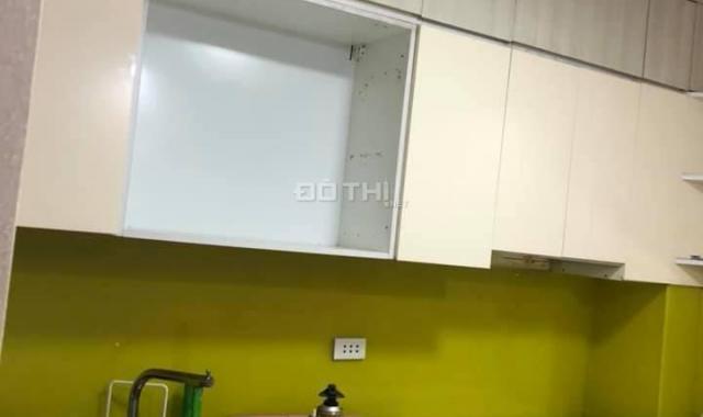 Cần bán nhà mặt ngõ Bạch Đằng, HK giá 3,9 tỷ, 37m2, lô góc, nở hậu