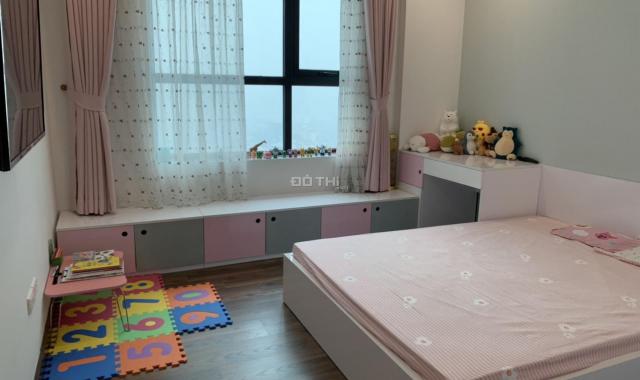 Chính chủ bán căn 3PN, DT 104m2 sử dụng, đầy đủ nội thất chung cư Goldmark City Mỹ Đình giá 3 tỷ