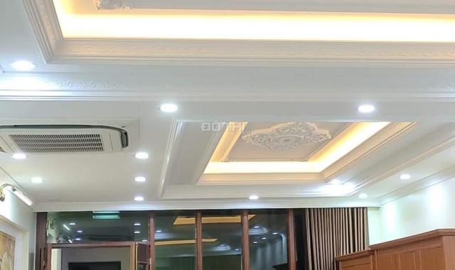 Cực hot, MP đường đôi Tân Mai 67m2 x 7 tầng thang máy, chỉ 12.5 tỷ