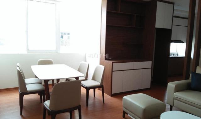 Bán gấp nhà MP Hồng Mai, giá 4,2 tỷ, 20m2, lô góc, KD tốt