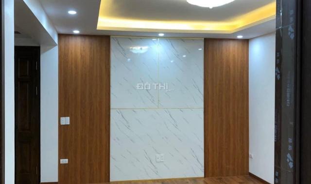 Gia đình cần bán nhà mặt phố vip Phạm Hồng Thái, BĐ giá 45 tỷ, 97m2, MT 6.6m, KD lớn