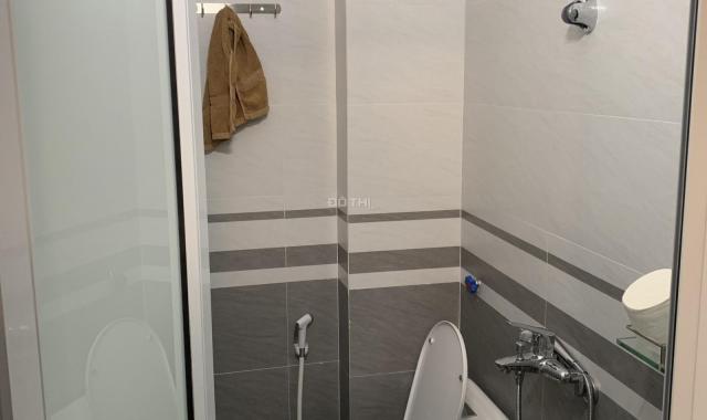 Hiếm, bán nhà phố Hoàng Cầu, ĐĐ, giá 11,8 tỷ, 32m2x5 tầng, KD tốt, có thang máy