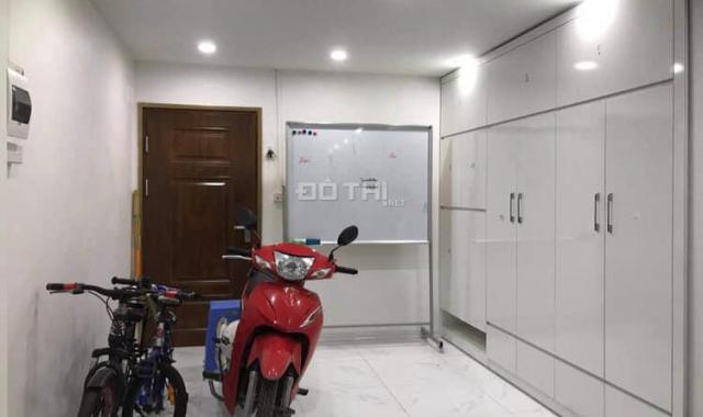 Bán nhà sau mặt phố Hồng Hà, giá 10.5 tỷ, 52m2 x 5 tầng, ô tô đỗ, lô góc, KD tốt