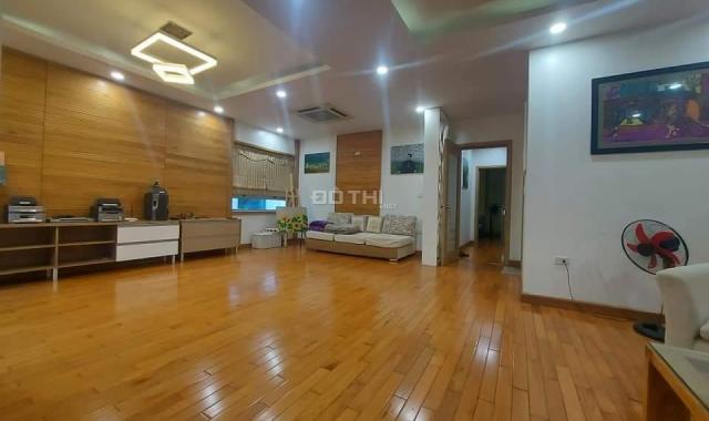 Biệt thự siêu sang Phố Vọng phân lô vỉa hè 200m2 x 4 tầng chỉ 23 tỷ