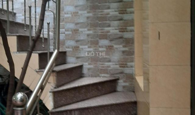 Cho thuê nhà phố Hoàng Văn Thái DTXD 100m2, 5m mặt tiền, Vp, Kd, 22 tr/tháng