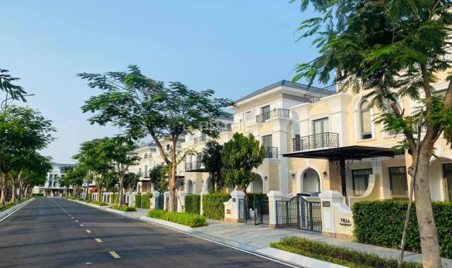 Bán gấp giá vốn nhà phố Verosa Park vị trí gần công viên trục chính thanh toán 4 - 5 tỷ nhận nhà