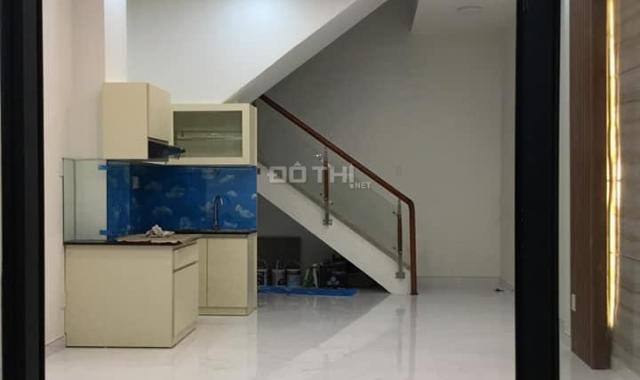 Bán nhà kế mặt tiền Đỗ Tấn Phong, Phú Nhuận, 40m2, 3 lầu, giá rẻ
