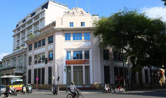 Bán nhà phố Tràng Tiền, Hoàn Kiếm, Hà Nội. DT 270m2, MT 5m, nhỉnh 240 tỷ, 0978385348