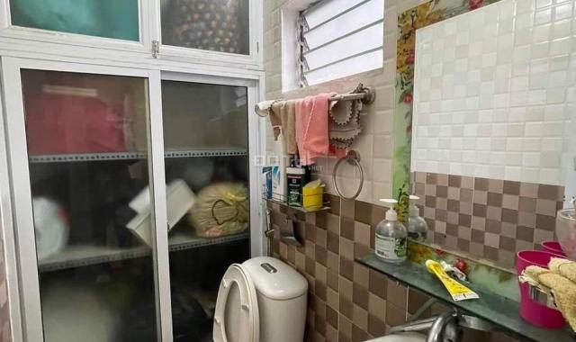 Bán nhà cấp 4 Kim Giang, 35m2, 2PN, sổ đỏ riêng, 2.15 tỷ