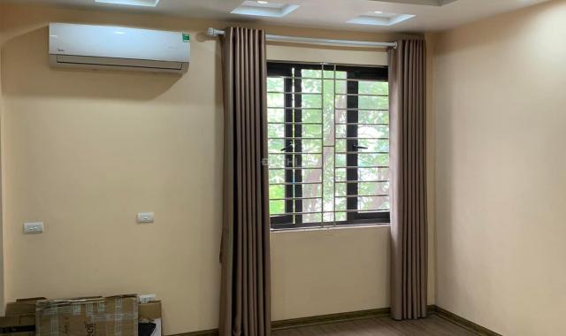 Nhà đẹp ngõ 310 Nghi Tàm, 3,6 tỷ, 32m2x5T, mới đẹp, ở luôn ảnh thật