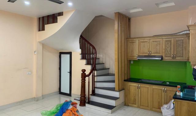 Nhà đẹp ngõ 310 Nghi Tàm, 3,6 tỷ, 32m2x5T, mới đẹp, ở luôn ảnh thật