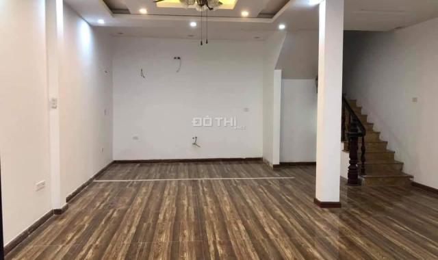 Bán nhà mặt phố kinh doanh, gara ôtô, phố Nguyễn Khang, Quận Cầu Giấy, DT 60m2 4T, giá 11tỷ