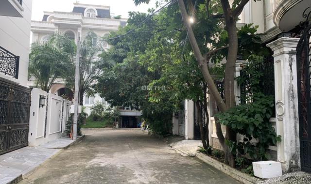 Biệt thự Thảo Điền, khu compound Thiên Tuế, DT 10x14m, 3 tầng + lưng + sân thượng