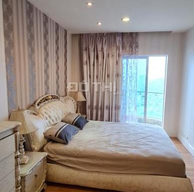 Cho thuê căn hộ chung cư Golden Westlake Thụy Khuê, 2 phòng ngủ, đầy đủ nội thất cao cấp, view hồ