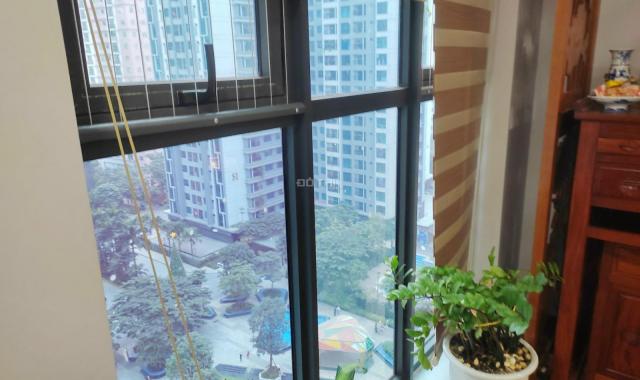 Cần bán gấp CH 2 ngủ, 78m2, view quảng trường tại khu Sapphie chung cư Goldmark City