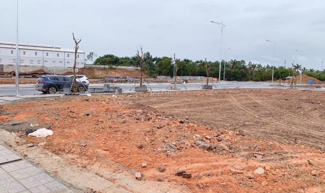 Suất ngoại giao dự án Vinaconex Thành Đạt, mặt đường Quốc Lộ 18, không xây, sổ đỏ trao tay
