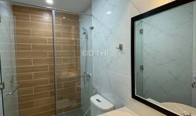 Nhà Nguyễn Thượng Hiền, xe hơi vô nhà, 40m2, 4 tầng BTCT, giá 7.4 tỷ