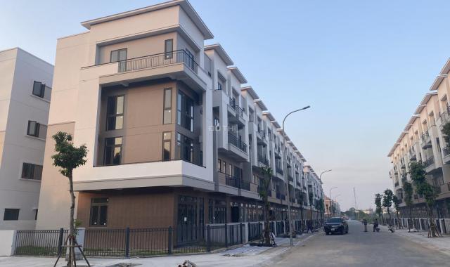 Chính chủ cần bán căn nhà 4 tầng 75m2 tại thành phố Từ Sơn bao thuế phí, giá chỉ 3,890 tỷ
