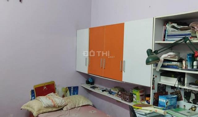 Cần bán nhà, phố Nguyễn Khang, DT 123m2, 2T, mặt tiền 5,7m, giá 12.9 tỷ. LH 0941926985