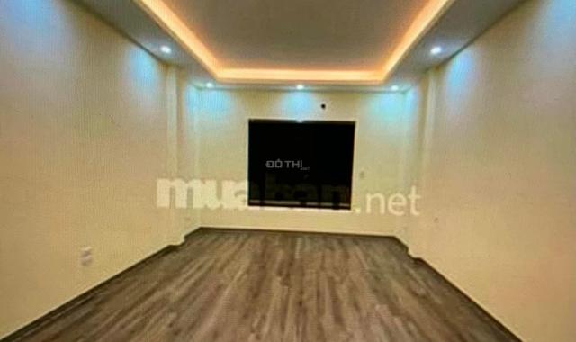 Tôi cần bán nhà đẹp MP Phó Đức Chính, BĐ giá 5,9 tỷ, 23m2x6T, ở luôn