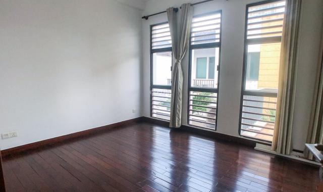 Villa Riviera Giang Văn Minh Q2, cần bán, DT 289.9m2, 1 trệt 2 lầu. Giá 80 tỷ